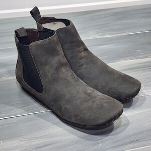Born Flat Ankle Booties Boots Suede Leather Square Toe Size 10 M Taupe